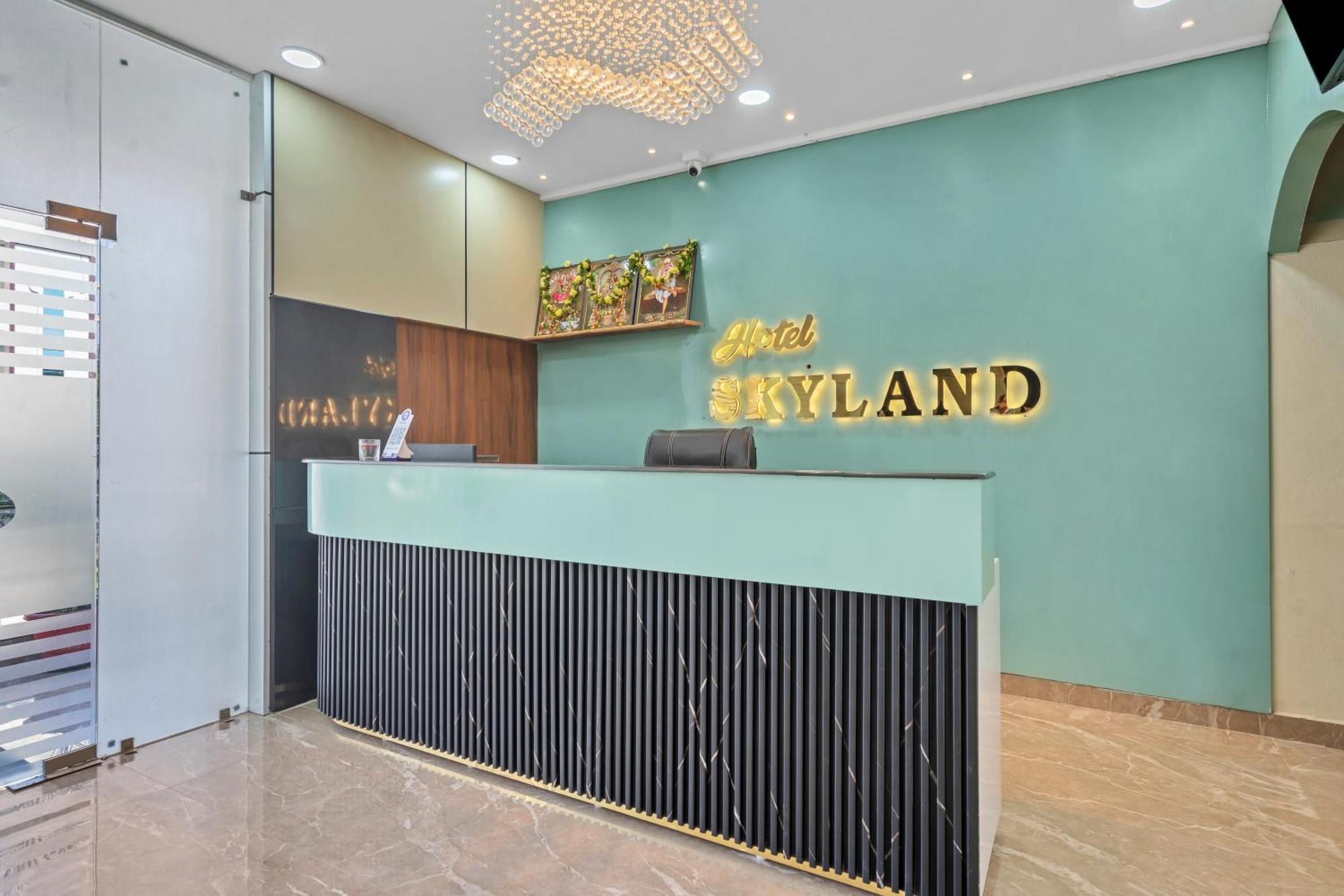 Hotel Sky Land Khammam Kültér fotó