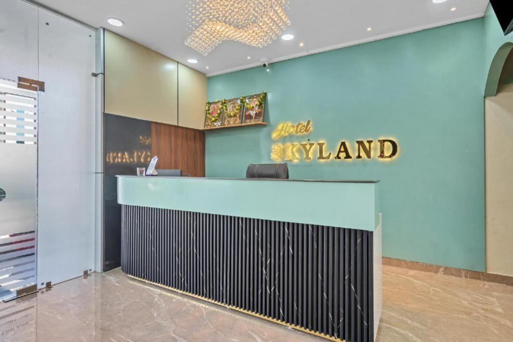 Hotel Sky Land Khammam Kültér fotó